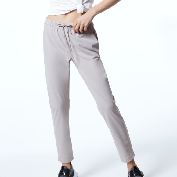 Aritzia The Constant Hanya Pant - Size Small Colour "Ashen" - Picture 3 of 10